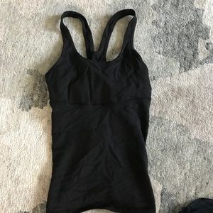Lululemon black racer back tank top with built in